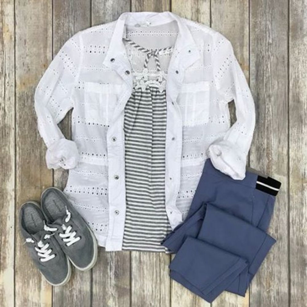 NWT ** DARLING WHITE EYELET JACKET